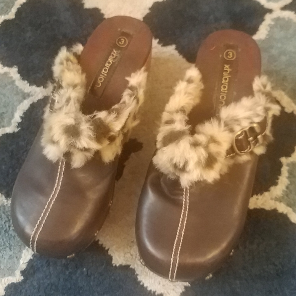 Xhiliration Cheetah Buckle Wedges
